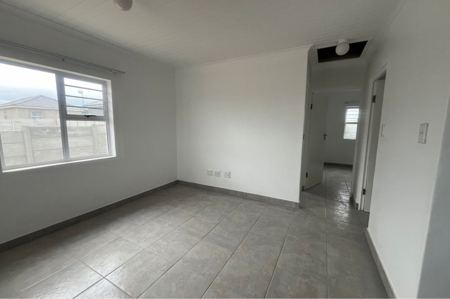2 Bedroom Property for Sale in Groenheuwel Western Cape